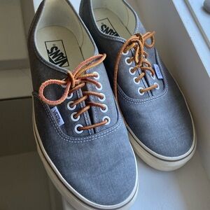 Vans Off The Wall gray Lace Up  Sneakers Men Size 9 Women 10.5 NEW NEVER WORN